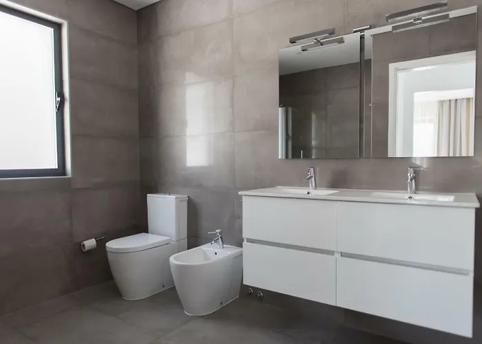 Portal Dos Vimes Al * Companhia de Cima